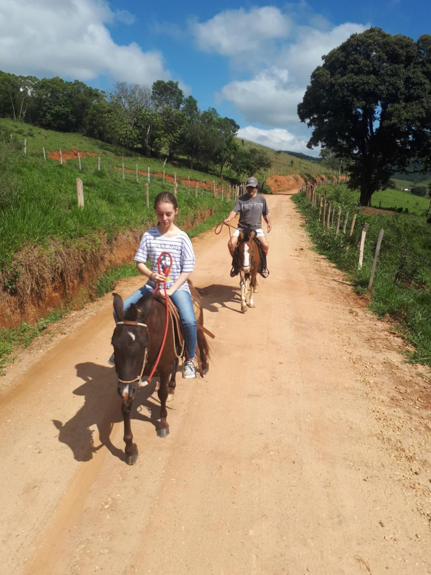 Chales Reviva Sao Sebastiao do Rio Verde Buitenkant foto